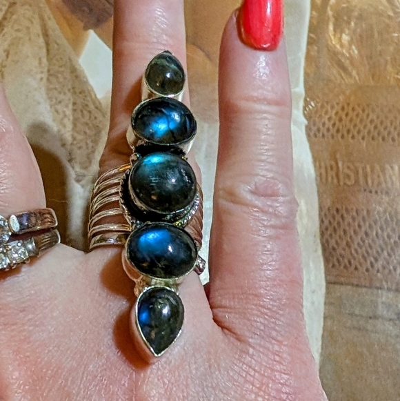 Vintage Jewelry - VTG Really Long Labradorite Sterling Silver Ring